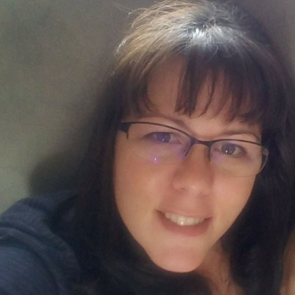 Meet your Posher, Carissa